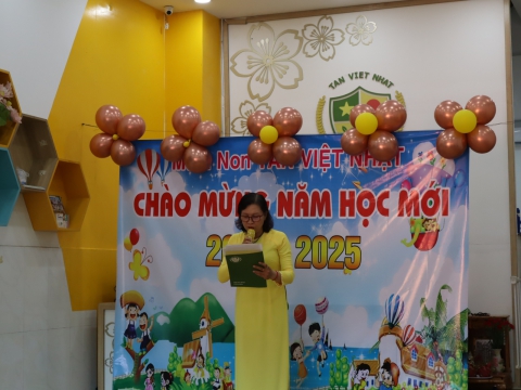 CÁC BÉ KHAI GIẢNG NĂM HỌC 2024 - 2025