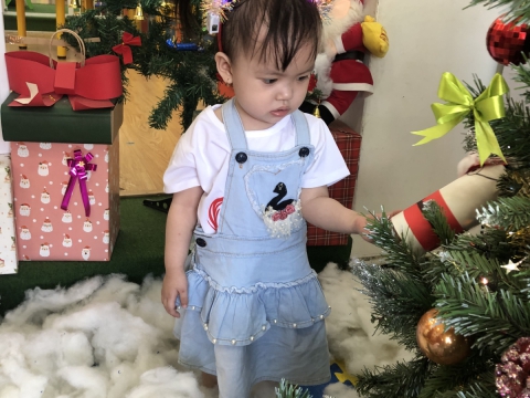 Ngày Noel Rực Rỡ tại Trường Mầm Non Tân Việt Nhật: Ca Hát, Văn Nghệ và Hình Ảnh Đáng Yêu của Các Bé