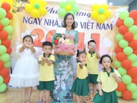 Hình ảnh các hoạt động học tập, vui chơi của cô và trò Mầm Non Tân Việt Nhật