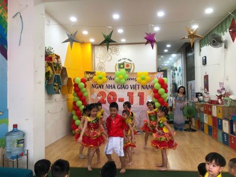 Hình ảnh các hoạt động học tập, vui chơi của cô và trò Mầm Non Tân Việt Nhật