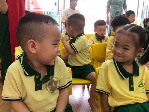 Hình ảnh các hoạt động học tập, vui chơi của cô và trò Mầm Non Tân Việt Nhật