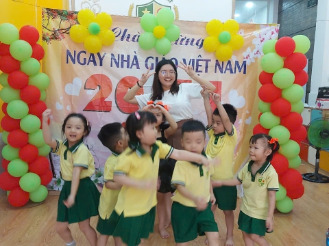 Hình ảnh các hoạt động học tập, vui chơi của cô và trò Mầm Non Tân Việt Nhật