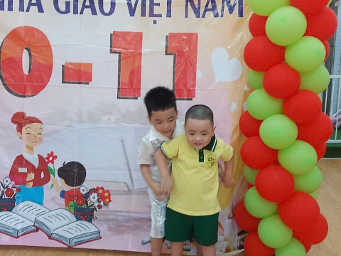Hình ảnh các hoạt động học tập, vui chơi của cô và trò Mầm Non Tân Việt Nhật