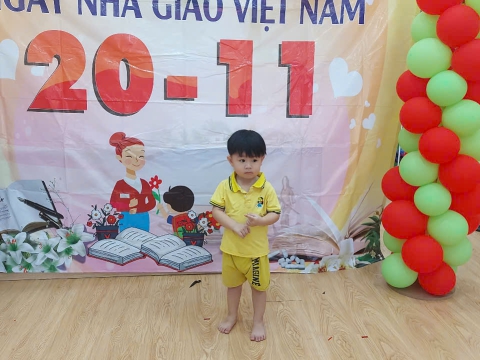 Hình ảnh các hoạt động học tập, vui chơi của cô và trò Mầm Non Tân Việt Nhật