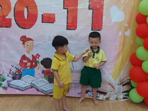 Hình ảnh các hoạt động học tập, vui chơi của cô và trò Mầm Non Tân Việt Nhật