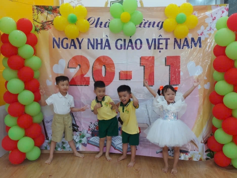 Hình ảnh các hoạt động học tập, vui chơi của cô và trò Mầm Non Tân Việt Nhật